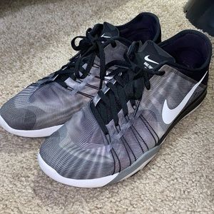 Women’s Nike training shoe
